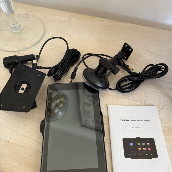 Podofo 7-Inch Portable Care Stero Android Radio with Bluetooth - Picture 4 of 5